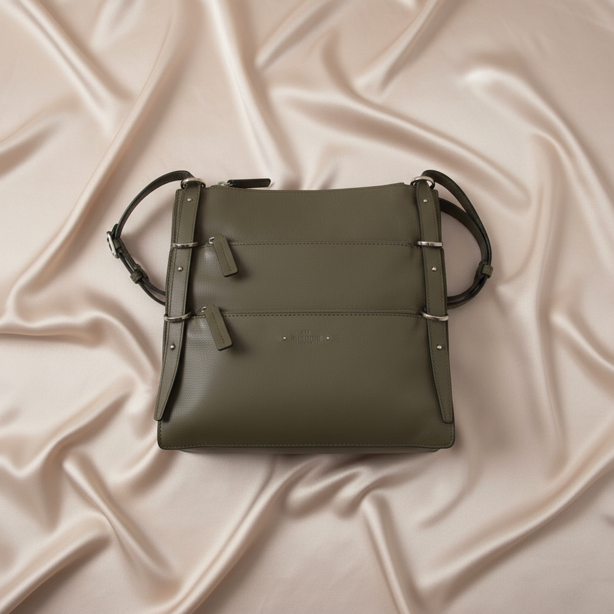 Valentino Garavani · Leather Shoulder Bag