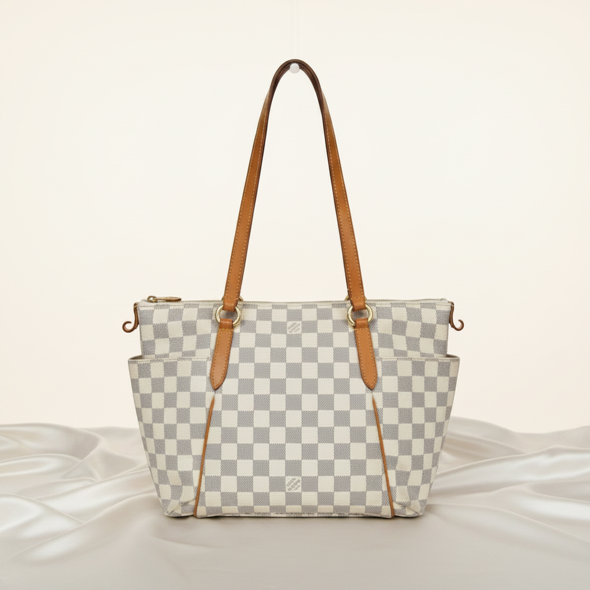Louis Vuitton Totally PM · Damier Azur