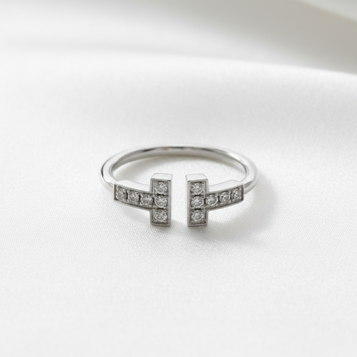 Tiffany T-Wire · 18K White Gold · Diamond