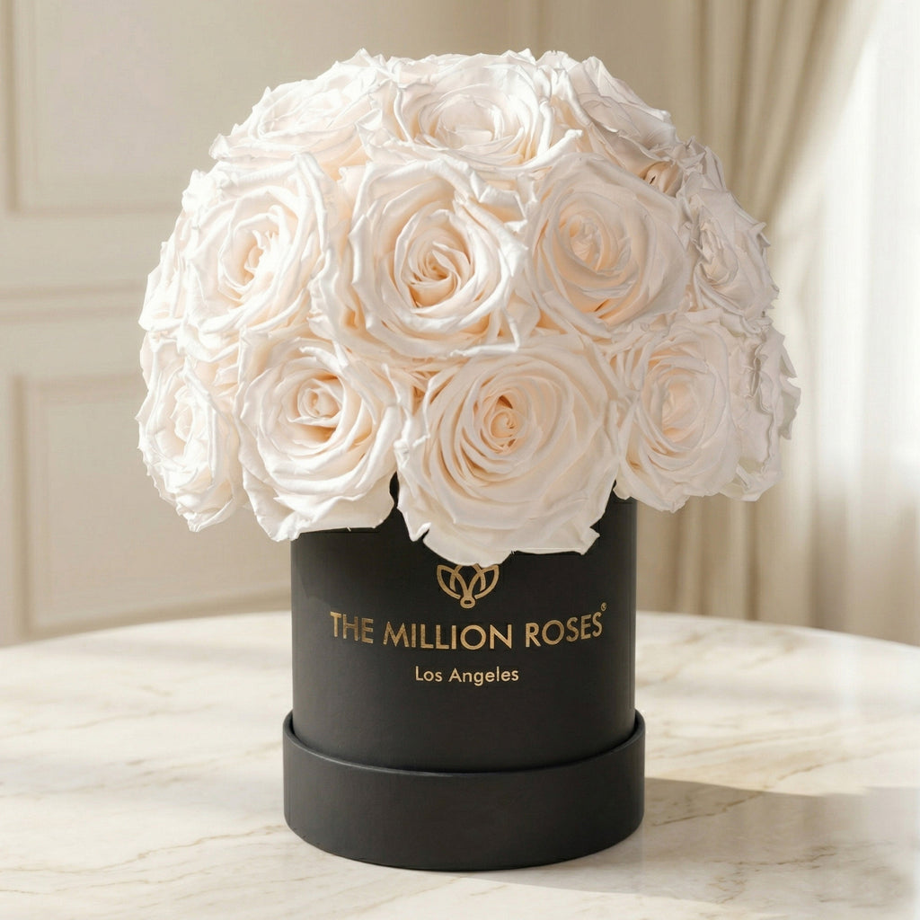 Essence Black Superdome Box | White Roses
