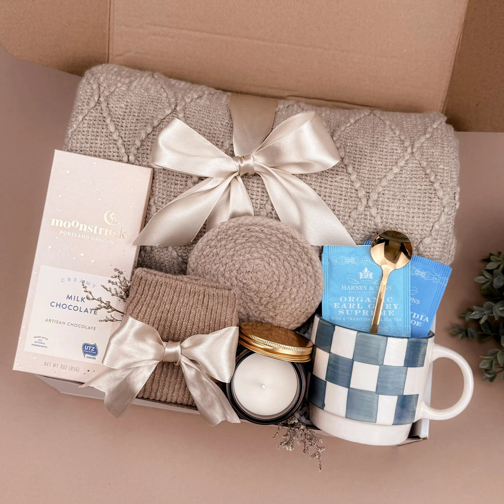 Self Care Gift Baskets for Her – Plush Blanket & Candle Set