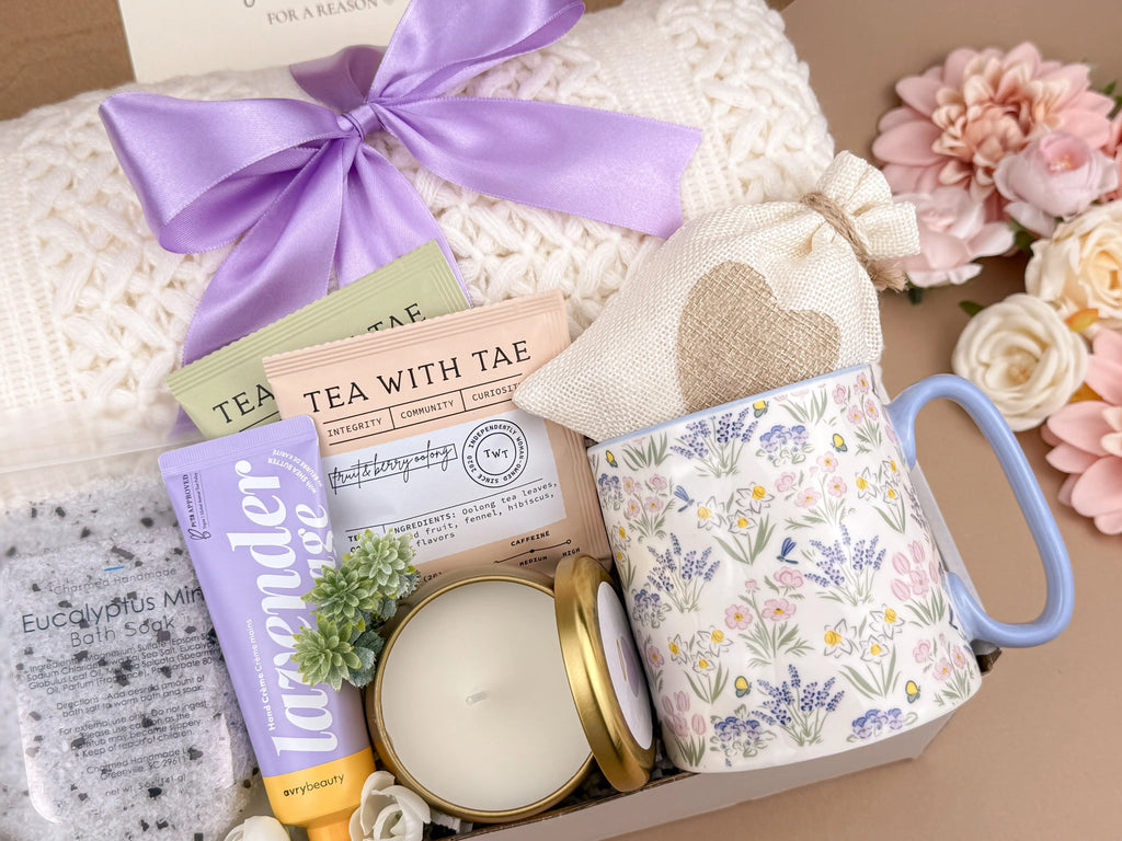 Lavender Spa, Blanket & Bath Salts Set
