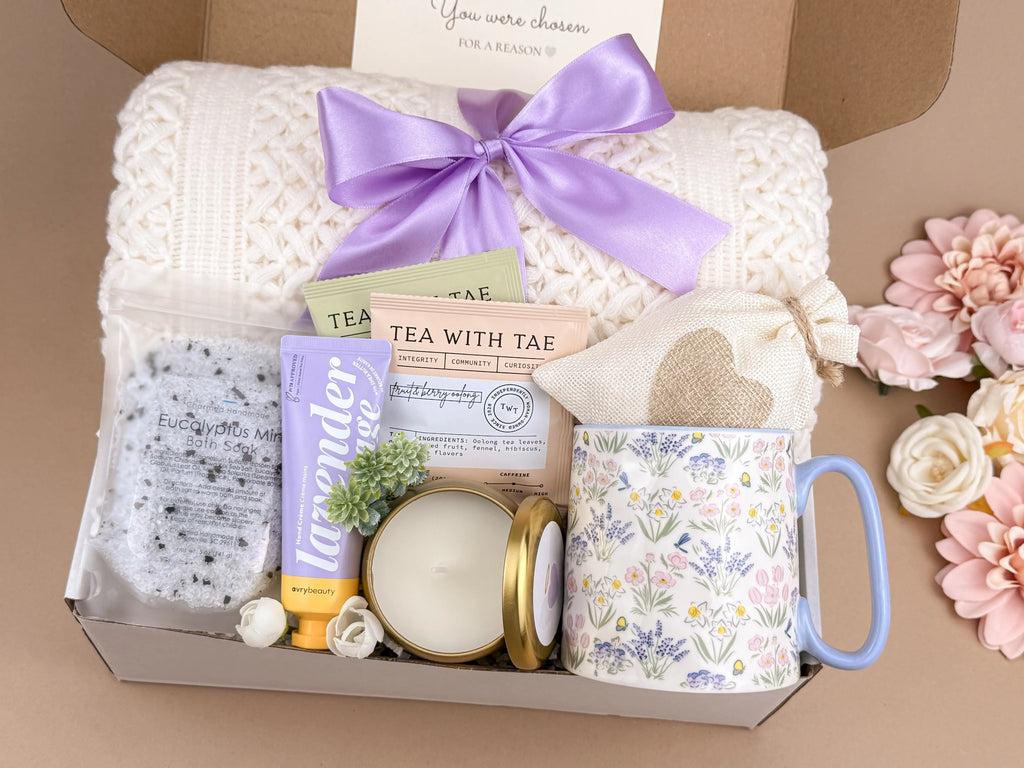 Lavender Spa, Blanket & Bath Salts Set