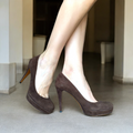 NEW GUCCI Betty Brown Suede Mid Platform Pumps, Size 38