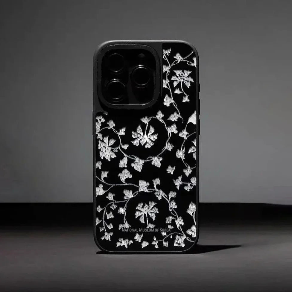 Museum Flower Mirror Surface MagSafe Phone Case