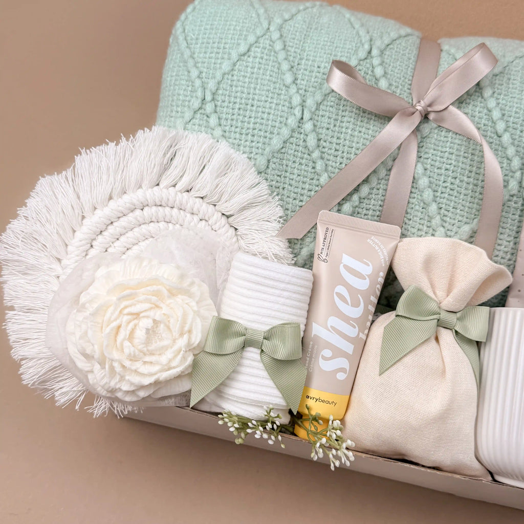 Pampering Hug in a Box with Blanket