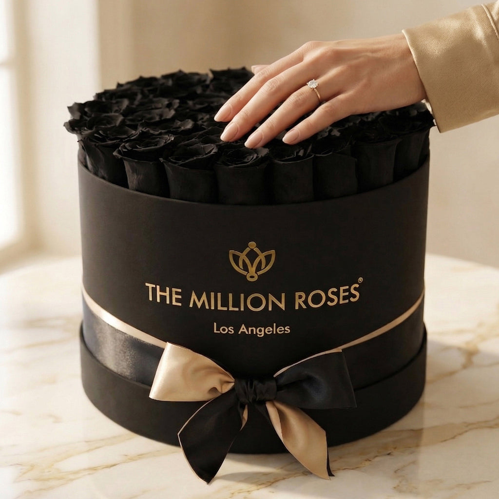 Supreme Black Box | Black Roses